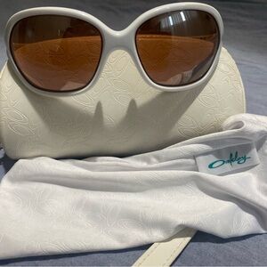 Oakley White Frame Sunglasses with Orange Lenses - no scratches!